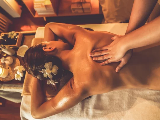 Prvá thajská masáž: Čo očakávať a ako sa pripraviť